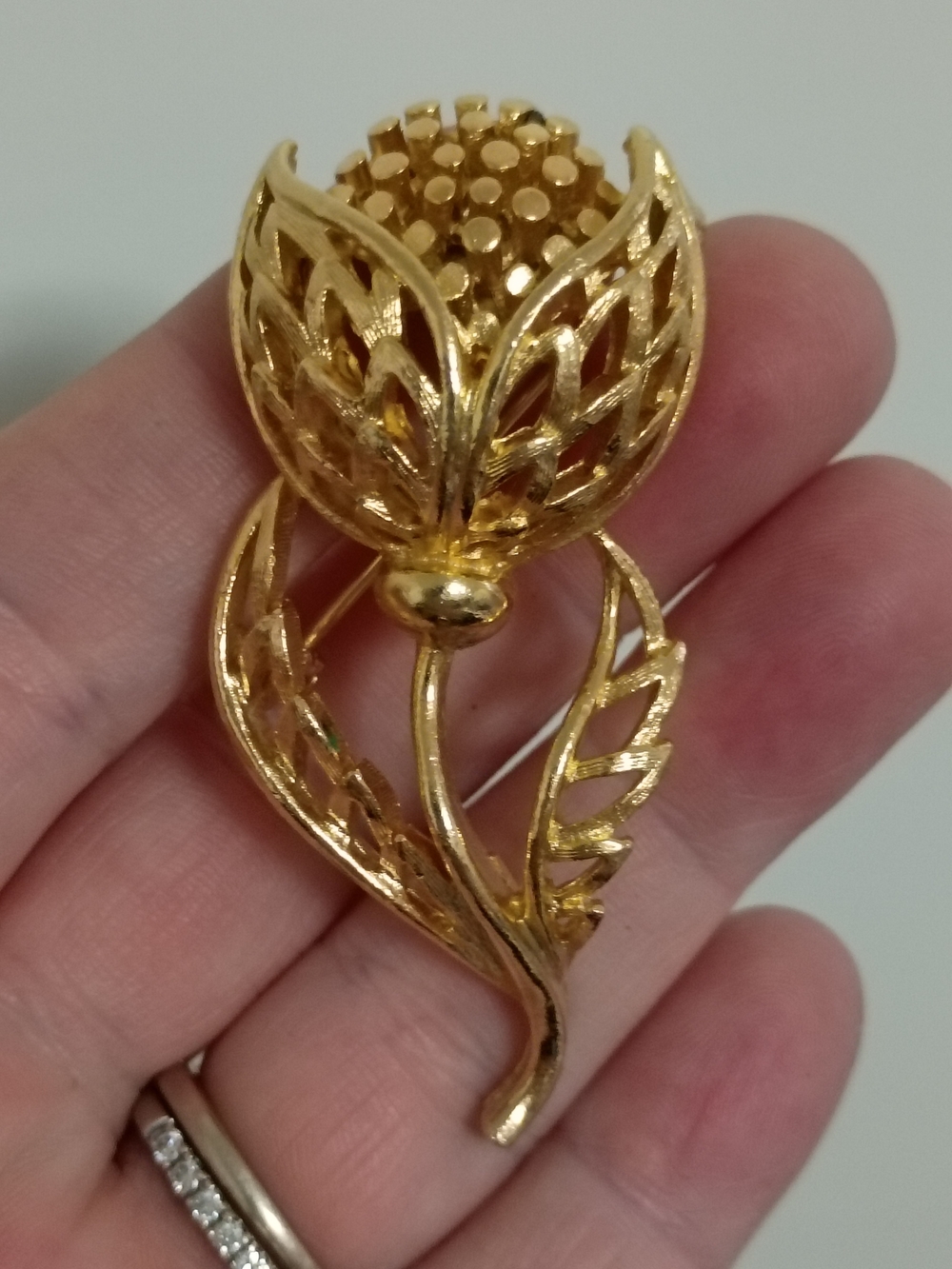 Lisner Vtg 2 1/4" Gold Toned Lady Bug Flower Brooch Pin Jewelry